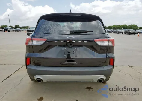 2022 Ford Escape S z USA, uszkodzony, nr VIN 1FMCU0F67NUB17809